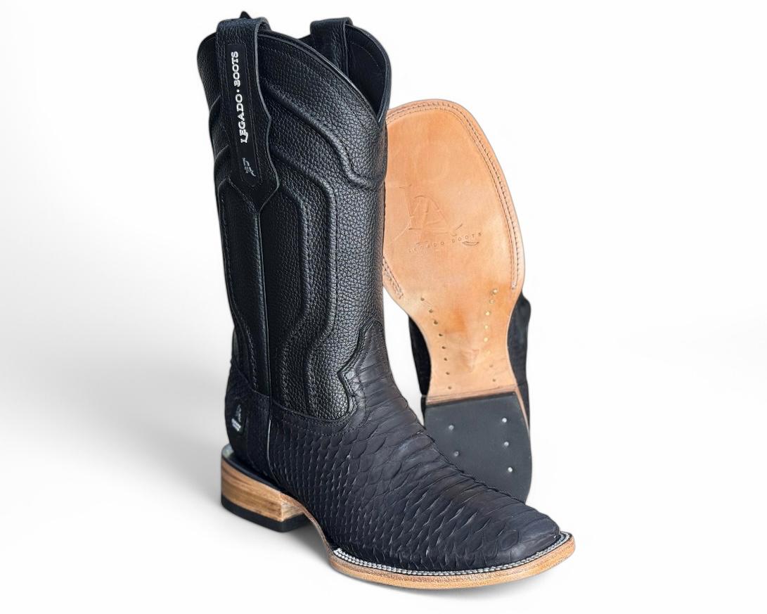 VÍBORA DE PITÓN NEGRO